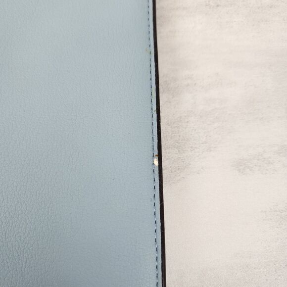 LightâSky Blue 20 Slot Card Holder With Zippered Pouch - Picture 6 of 8